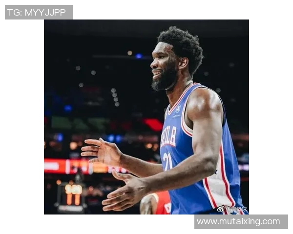 憋坏了！逆转后恩比德&替补席喷垃圾话+疑似不雅动作反击奇才球迷