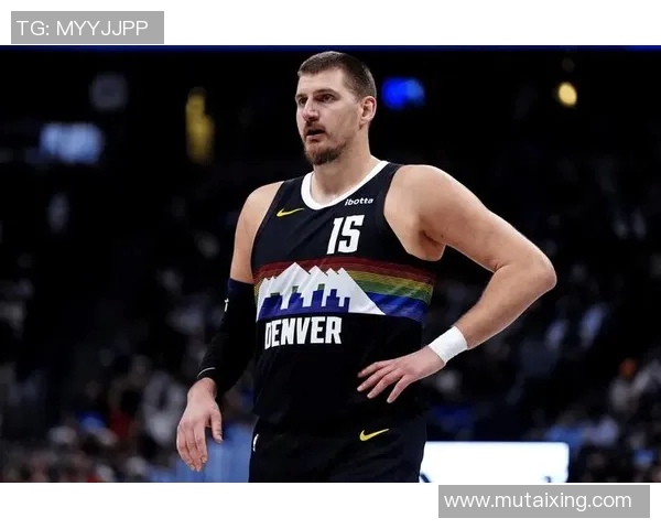 约基奇铁人形象受创，记者震惊其受伤