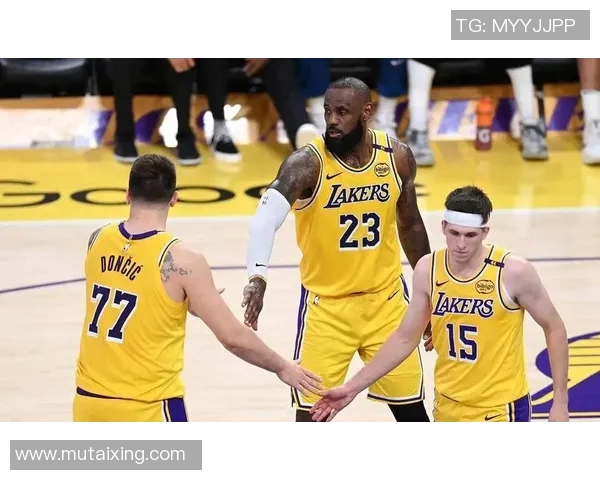 曝詹姆斯最可能回骑士！湖人复刻独行侠2.0：围绕东契奇里夫斯建队